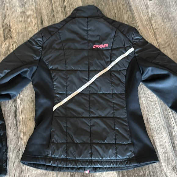 Spyder women’s size small, lightweight jacket, black with pink accent like new - Picture 6 of 8